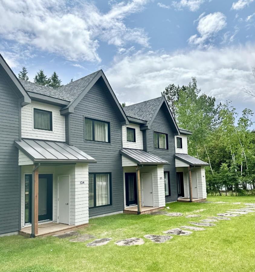 Suites Du Lac Moore モントランブラン エクステリア 写真